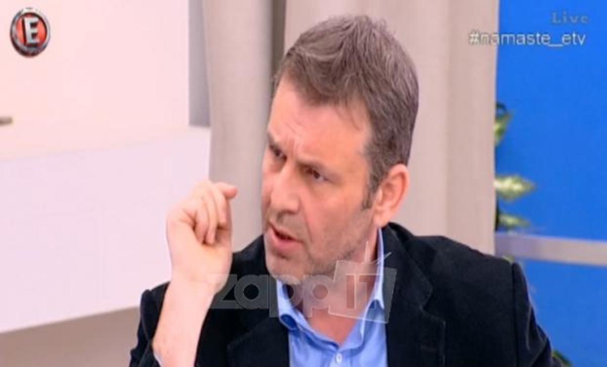 Απόστολος Γκλέτσος: Η απάντηση στη Γερμανού για τα “γαλλικά” του στη σχολική γιορτή!