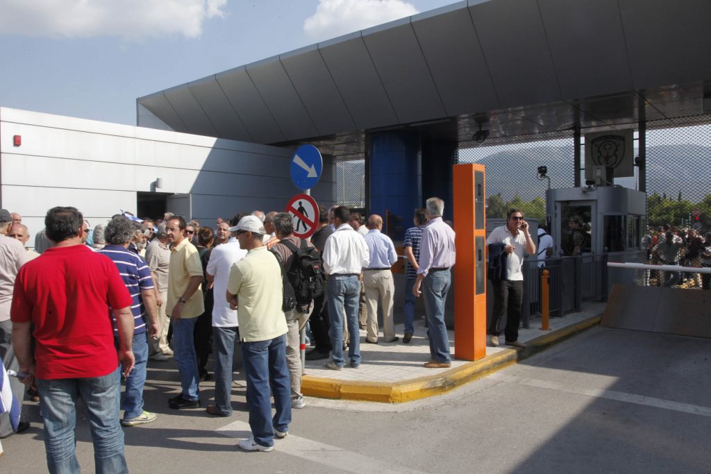 Επώνυμη επιστολή-σοκ απόστρατου στον ΥΕΘΑ!