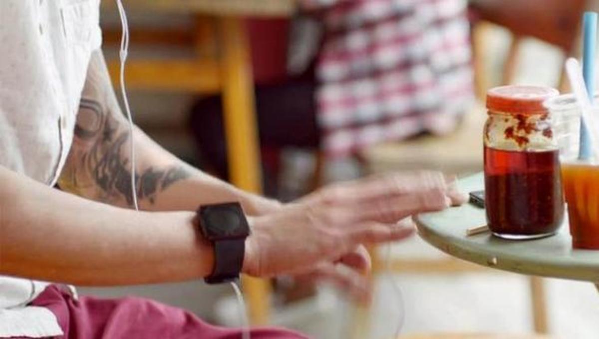Αυτό είναι το iWatch της Apple;