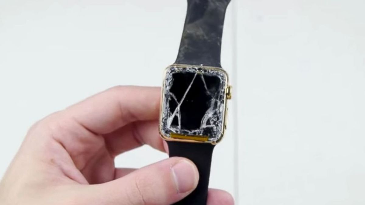 Αγόρασε Apple Watch αξίας 10.000$ για να το διαλύσει στο Youtube