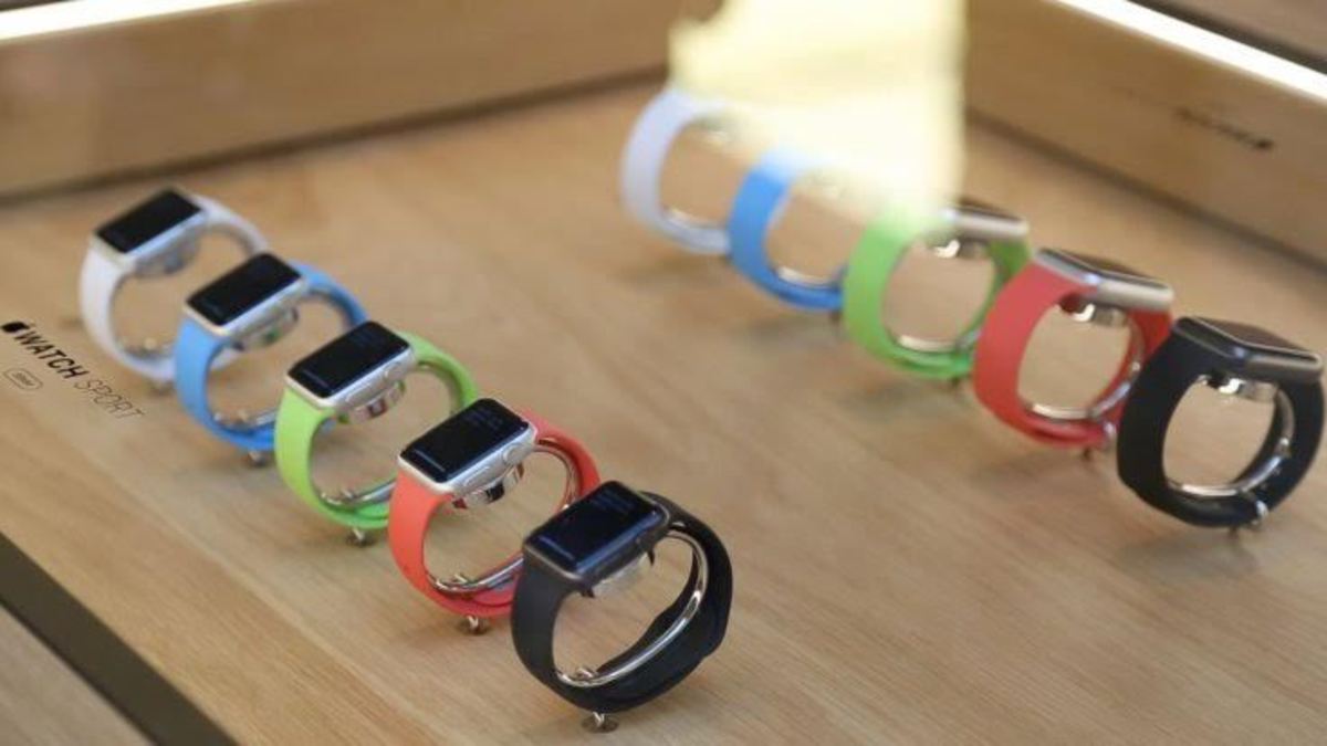 Πέφτουν οι πωλήσεις του Apple Watch!