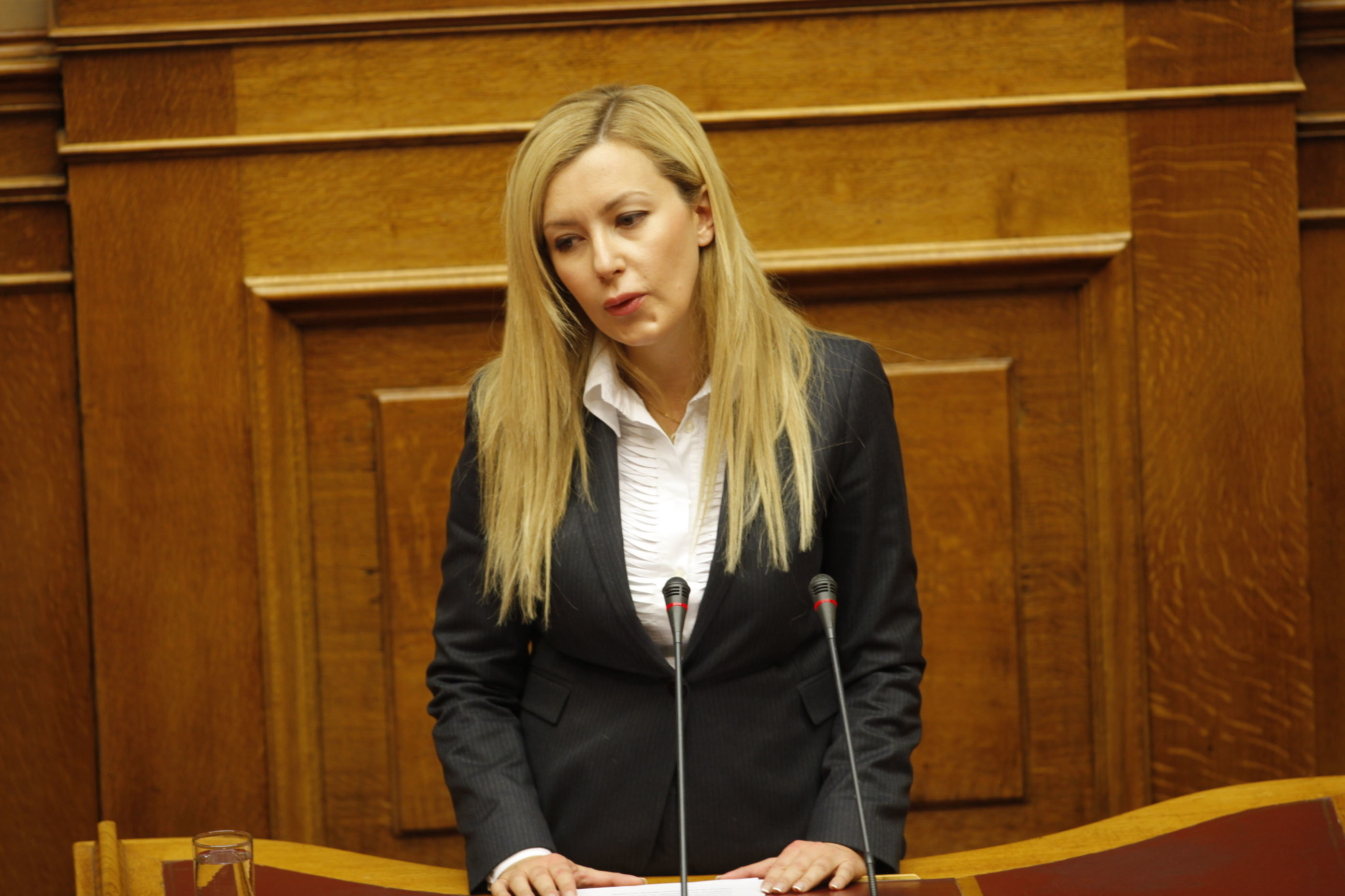Γιατί κινδυνεύει η βουλευτής της Ν.Δ. Φωτεινή Αραμπατζή με άρση ασυλίας