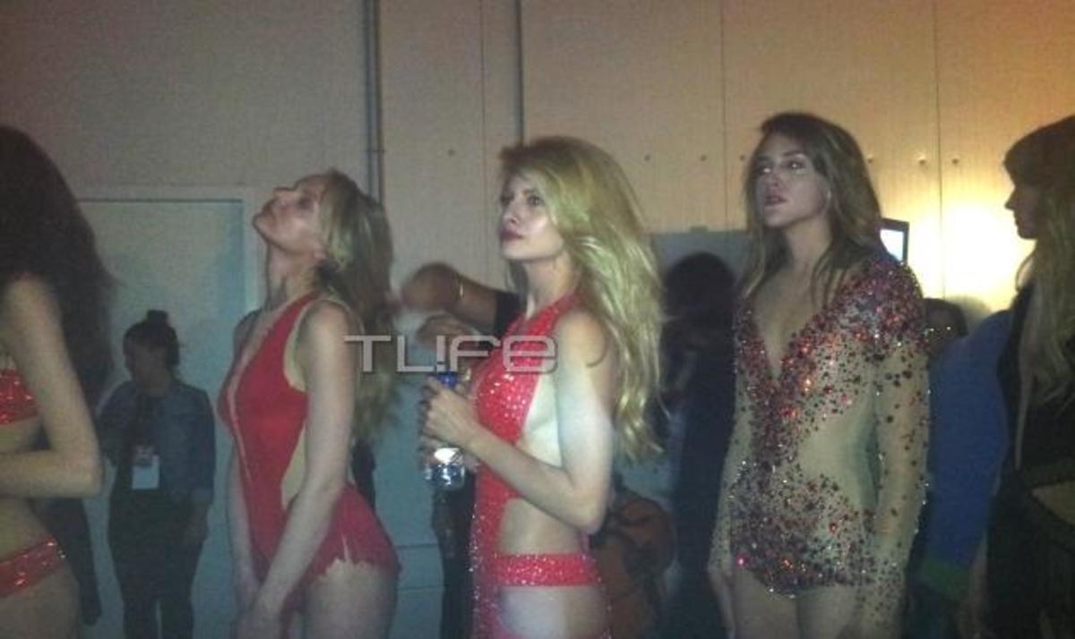 Ε. Αραβανή: Η σέξυ εμφάνισή της στη σκηνή του Madwalk! Backstage φωτογραφίες