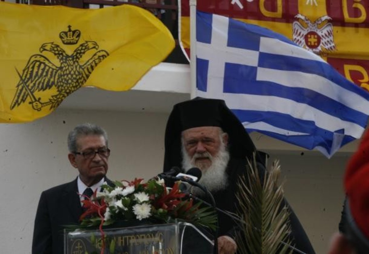 Οργή Ιερώνυμου: Μας φέρνουν κατασκευασμένες λύσεις που στραγγαλίζουν τον λαό