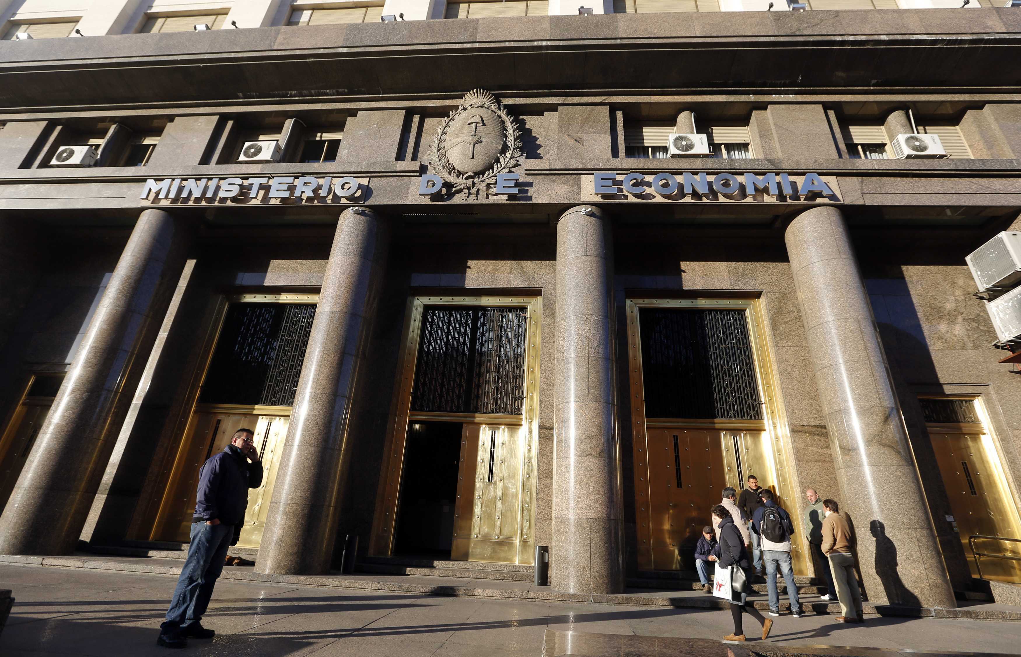 Με στάση πληρωμών απειλεί η Αργεντινή