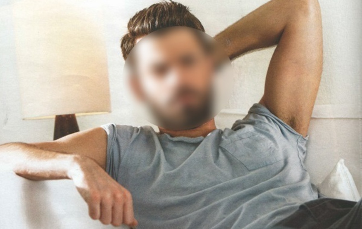 Κούκλος τραγουδιστής αποκαλύπτει: “Θέλω η κοπέλα να νομίζει ότι περνάει το δικό της”