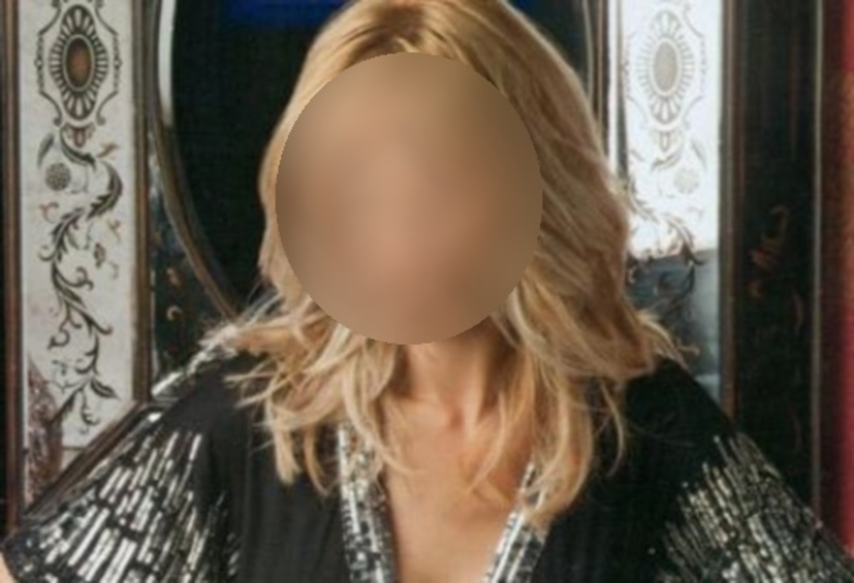 «Βαφτίστηκα στα έξι, φορούσα μαγιό και καλεσμένοι ήταν οι συμμαθητές μου»