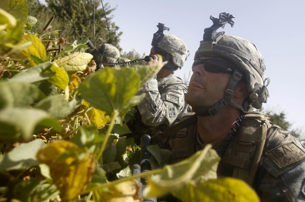 Ελεύθεροι να αποκαλύπτουν την ομοφυλοφιλία τους οι στρατιωτικοί!