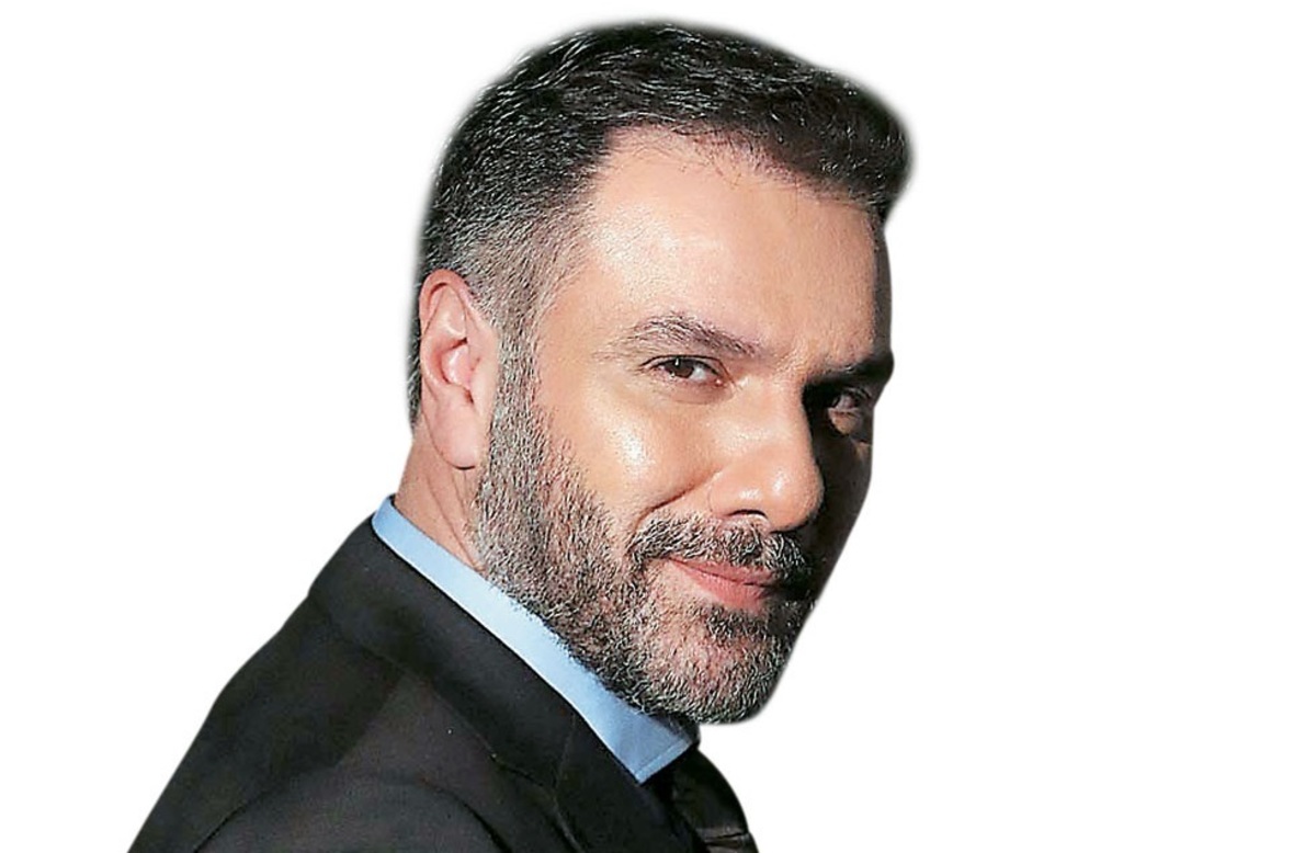 Απίστευτο περιστατικό! Κατέγραψαν σε βίντεο τον Αρναούτογλου την ώρα σύσκεψης και το υλικό έφτασε στα χέρια της Κουτσελίνη!