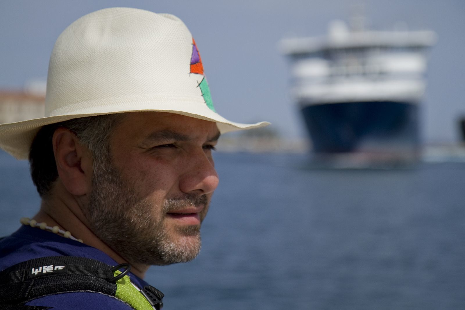 Ο Γρηγόρης Αρναούτογλου μιλά στο Newsit για τον «Όμορφο κόσμο» και τα σχέδιά του