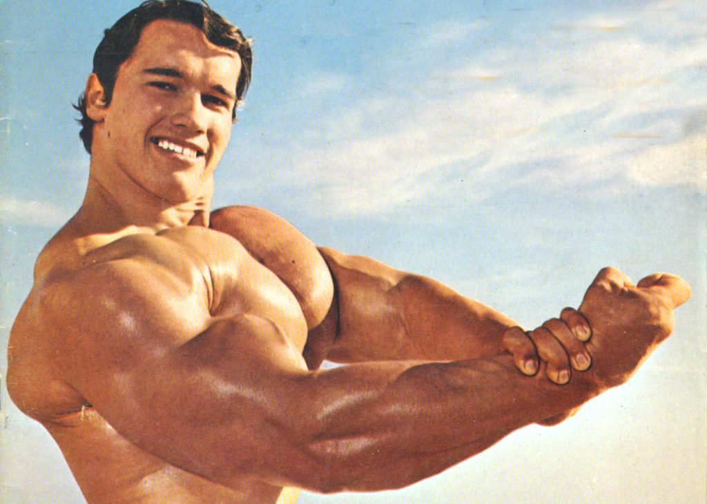 Δείτε τον γιο του Arnold Schwarzenegger που θέλει να φτιάξει το σώμα του πατέρα του!