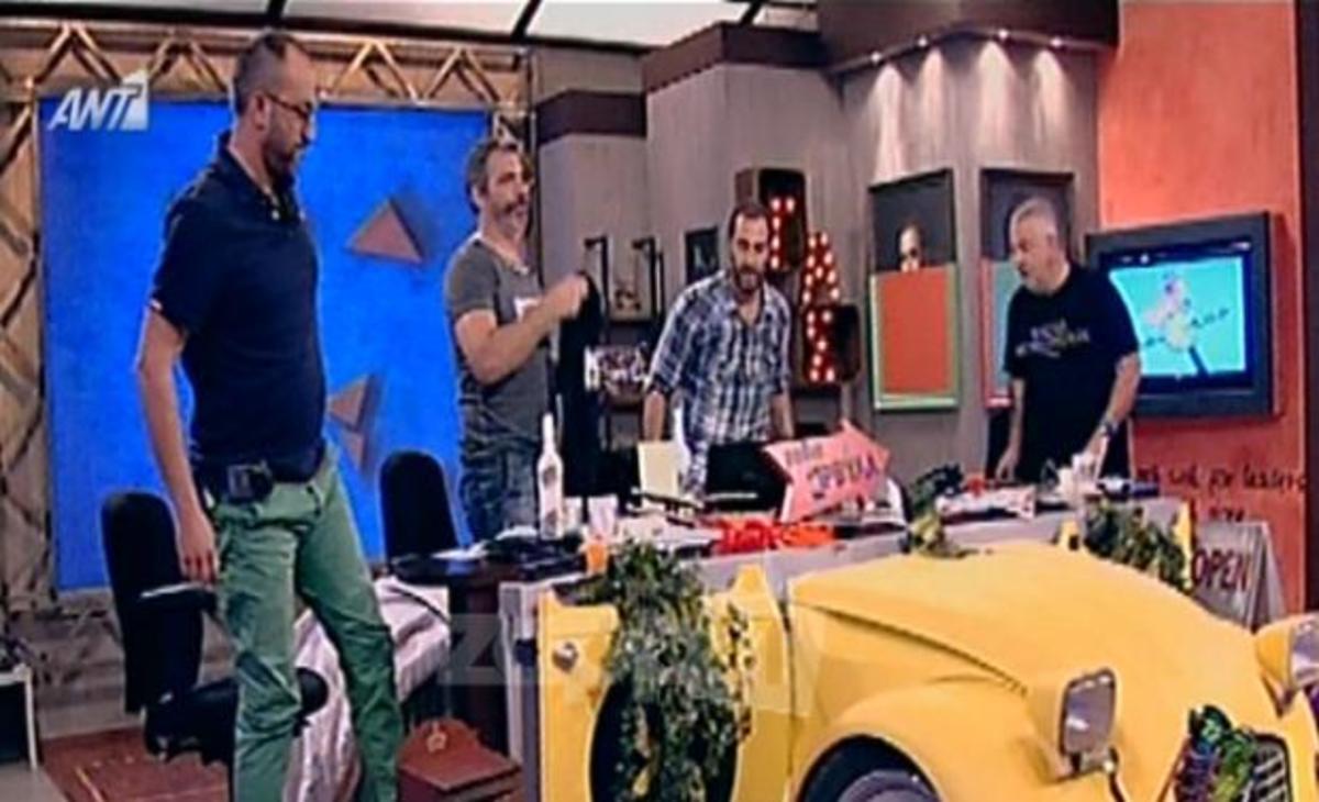 Σε κλίμα συγκίνησης είπαν “αντίο” οι Ράδιο Αρβύλα! Το μήνυμα του Αντώνη Κανάκη για την επόμενη σεζόν