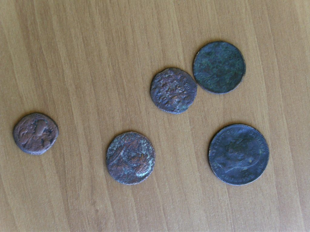 Τα αρχαία νομίσματα που βρέθηκαν και κατασχέθηκαν - ΦΩΤΟ από Ελληνική Αστυνομία