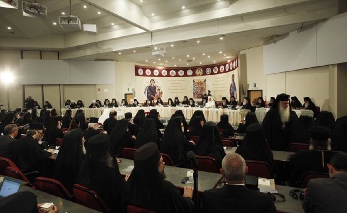 Ο φυλακισμένος Αρχιεπίσκοπος, και τα μυστικά της… τέντας: Όλο το παρασκήνιο της Αγίας Συνόδου