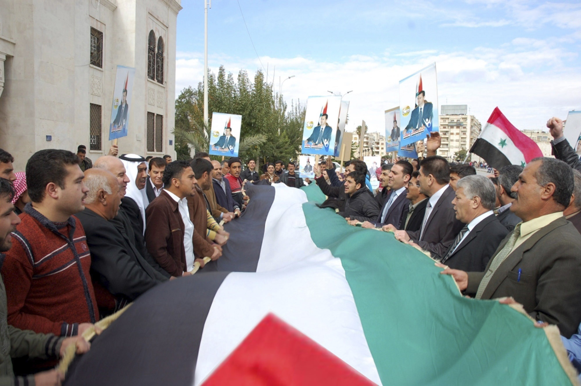 Ο βασιλιάς Αμπντάλα ζητά την παραίτηση του Ασάντ
