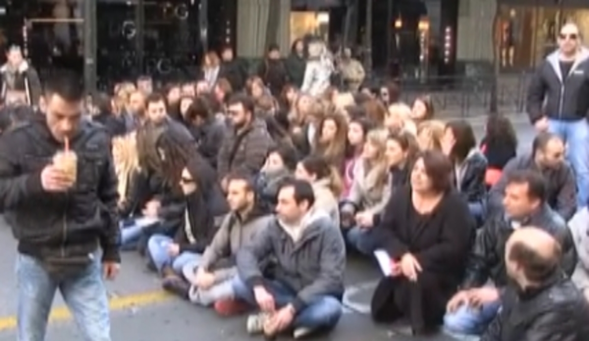 Στον δρόμο εργαζόμενοι ασφαλιστικής