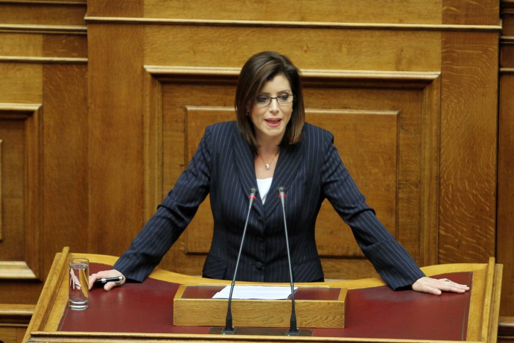 Ασημακοπούλου: Ο Βαρουφάκης καταχώρησε τον εαυτό του στο βιβλίο Γκίνες!