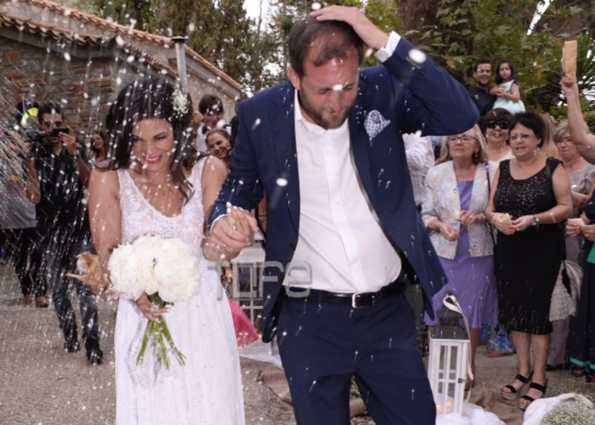 Μαρίνα Ασλάνογλου – Δημοσθένης Πέππας: Το album του γάμου τους στη Σκιάθο!