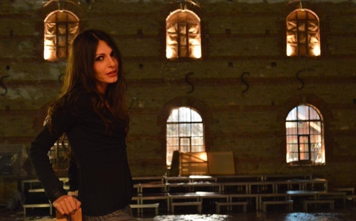 Η Άσπα Τσίνα απαντά για τη συνάντηση της με την Ελεάνα Παπαϊωάννου!