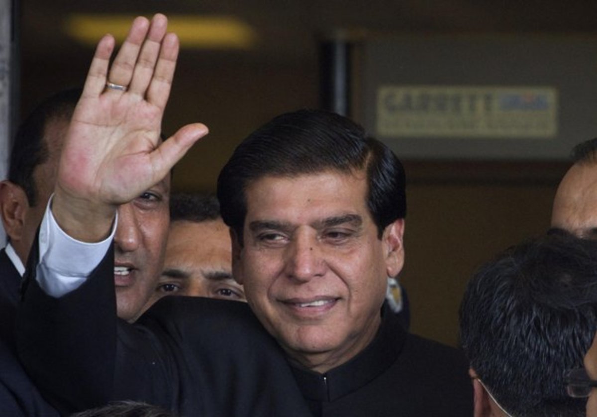 Πακιστάν: Τη σύλληψη του πρωθυπουργού ζήτησε το Ανώτατο Δικαστήριο