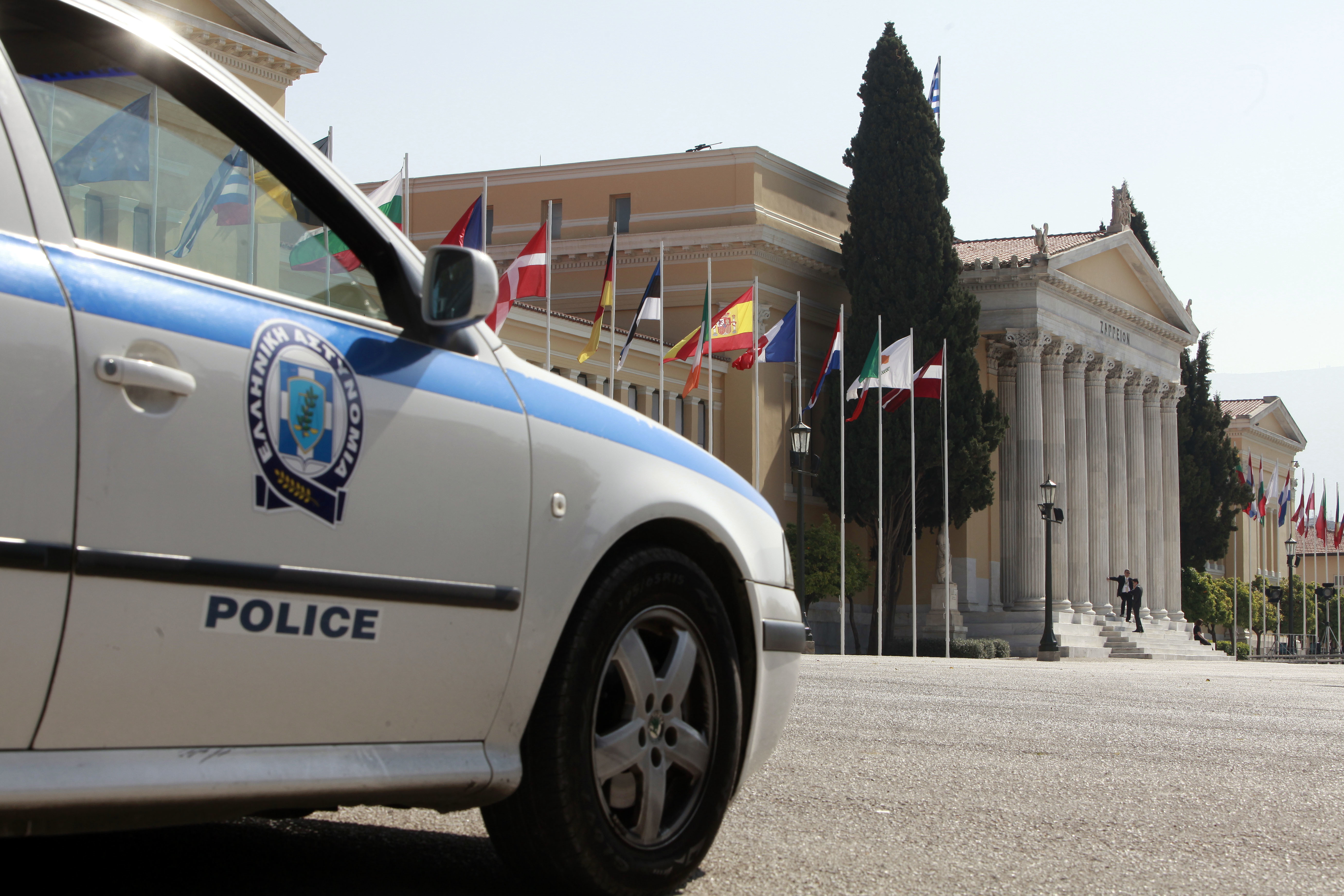Πονοκέφαλος η ψήφος των αστυνομικών – Και πάλι όπου ψήφιζαν υπερδιπλασίασαν τα ποσοστά της Χρυσής Αυγής