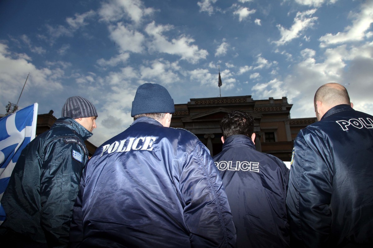 Έγγραφο σοκ για τους στρατιωτικούς από το υπουργείο Οικονομικών!