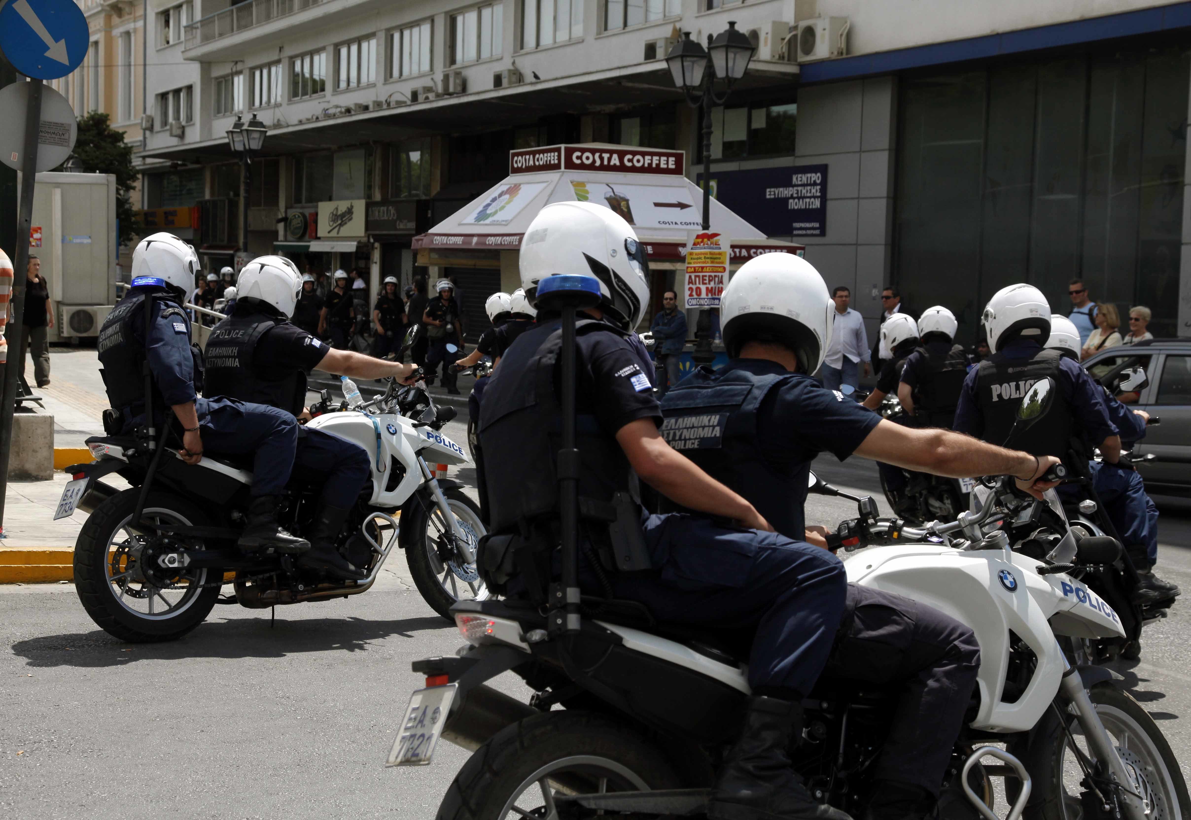 Επιτέλους! Αφήνουν τους επίσημους και θα προσέχουν τους πολίτες! – Επιστρέφουν στους… δρόμους 1.500 αστυνομικοί