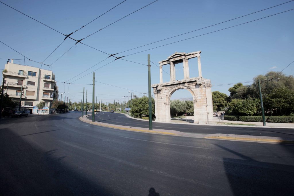 Eρημη πόλη η Αθήνα – ΦΩΤΟ