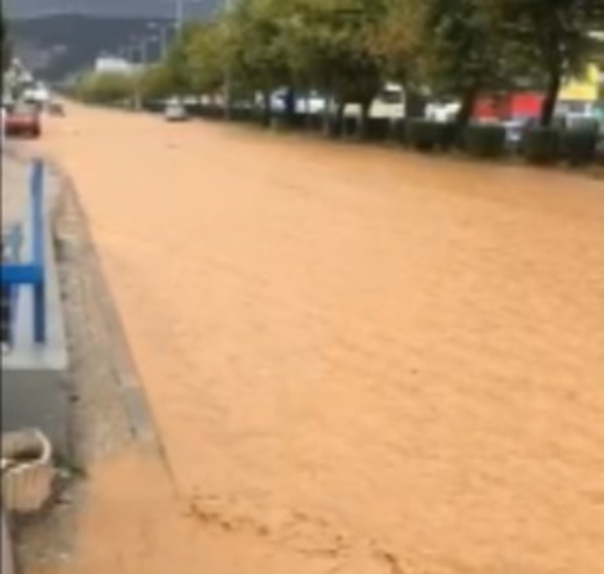 Ποτάμι η λεωφόρος Αθηνών