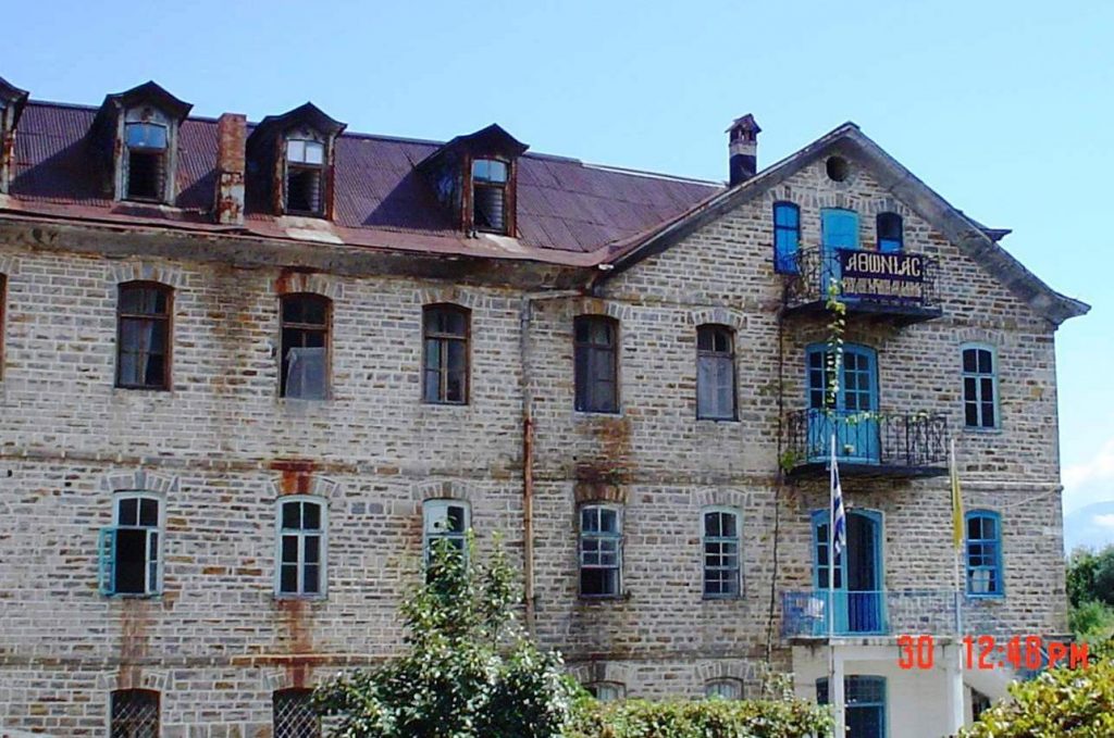 Μοναχοί θα απορρίπτουν  εκπαιδευτικούς χωρίς να χρειάζονται εξηγήσεις