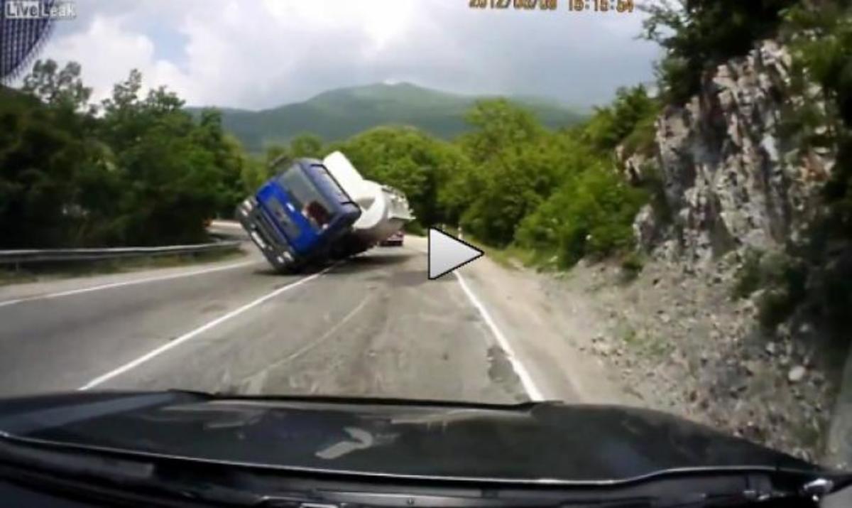 Σοκαριστικό ατύχημα! Δείτε το βίντεο!