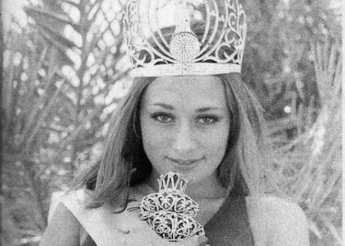 Αγνώριστη η σέξι Γωγώ Ατζολετάκη! Έγινε αγρότισσα για καλό σκοπό!