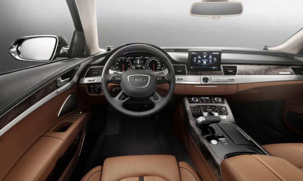 Ένα Audi A8 περιορισμένης παραγωγής, με «βασιλικό» εξοπλισμό και αστρονομική τιμή