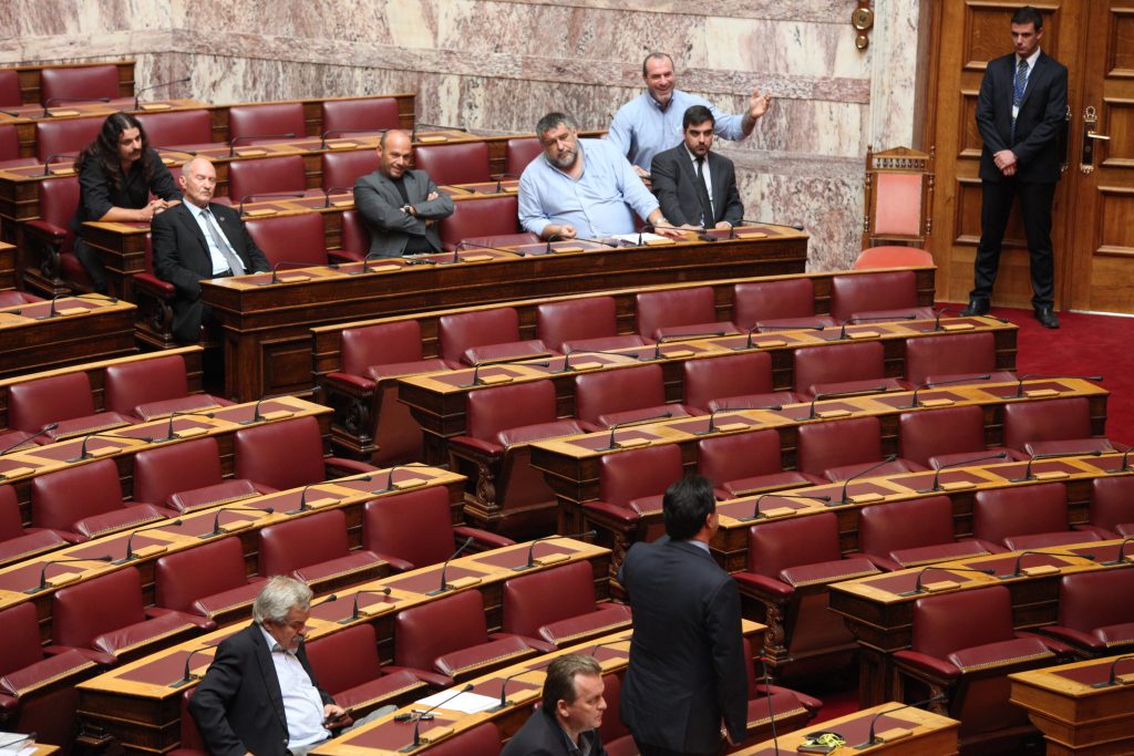 Οι προφυλακισμένοι βουλευτές της Χ.Α. θέλουν να έρθουν στη Βουλή