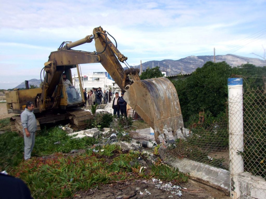 Οι εκπτώσεις στα πρόστιμα για τα αυθαίρετα ισχύουν για όλους τους Έλληνες