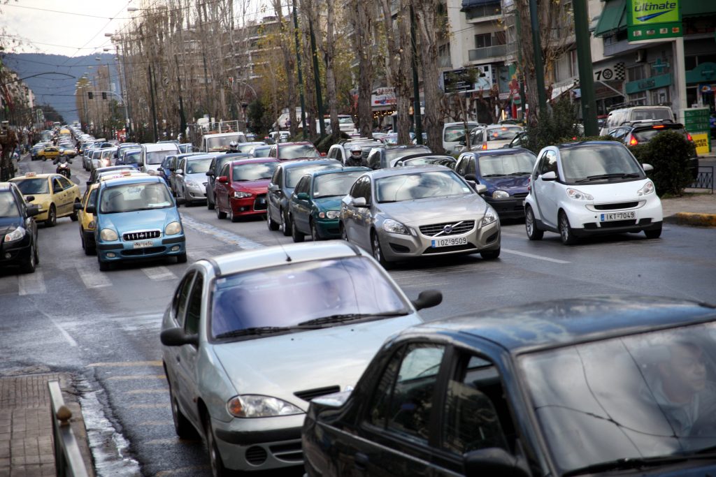 Απαλλάσσονται από το τέλος αδείας τα αυτοκίνητα με φυσικό αέριο ή υγραέριο