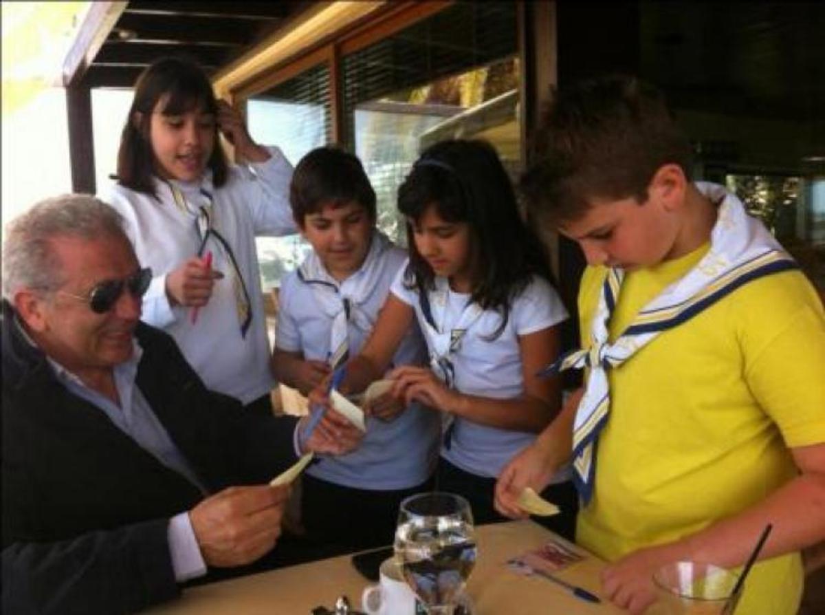 O Αβραμόπουλος ψάχνει τα 10 εκατομμύρια για τη μεταφορά των Abrams στη λοταρία – Φωτό!