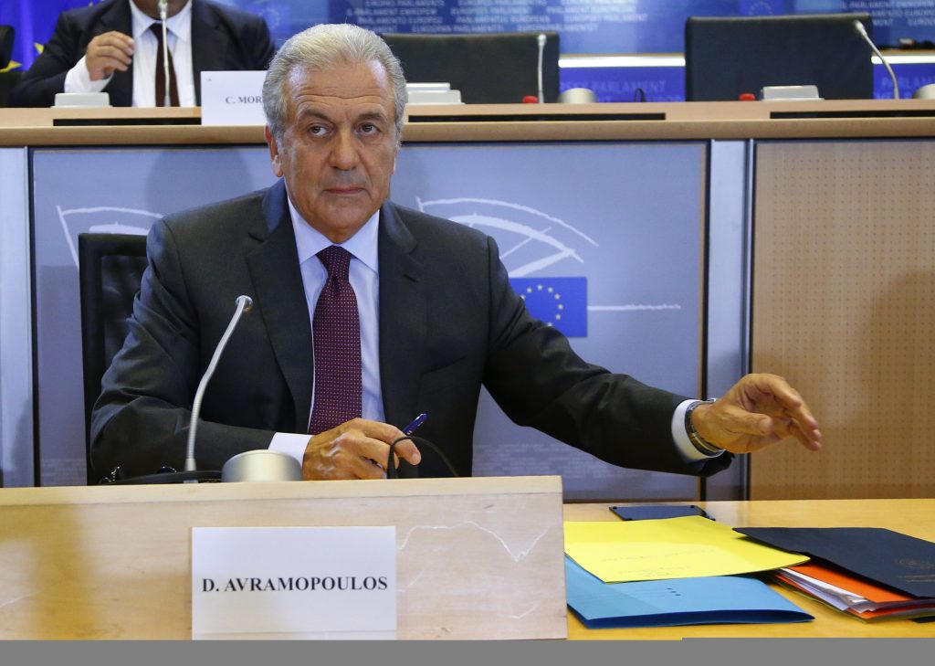 Θετική η αξιολόγηση Αβραμόπουλου για τη θέση του Επιτρόπου Μετανάστευσης