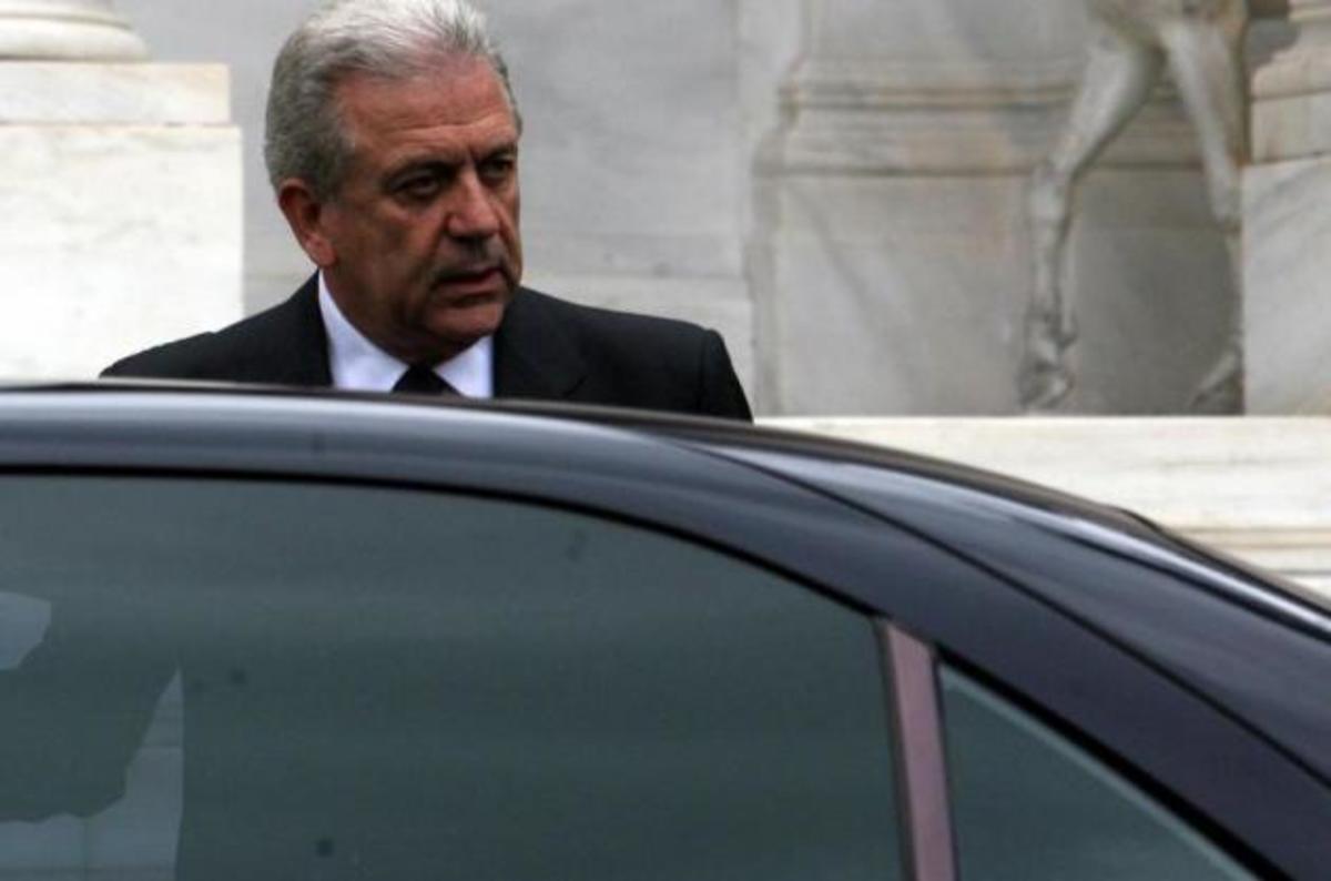 “Στοπ στις περικοπές το 2014 – Καμία απόλυση στο ΥΠΕΘΑ”