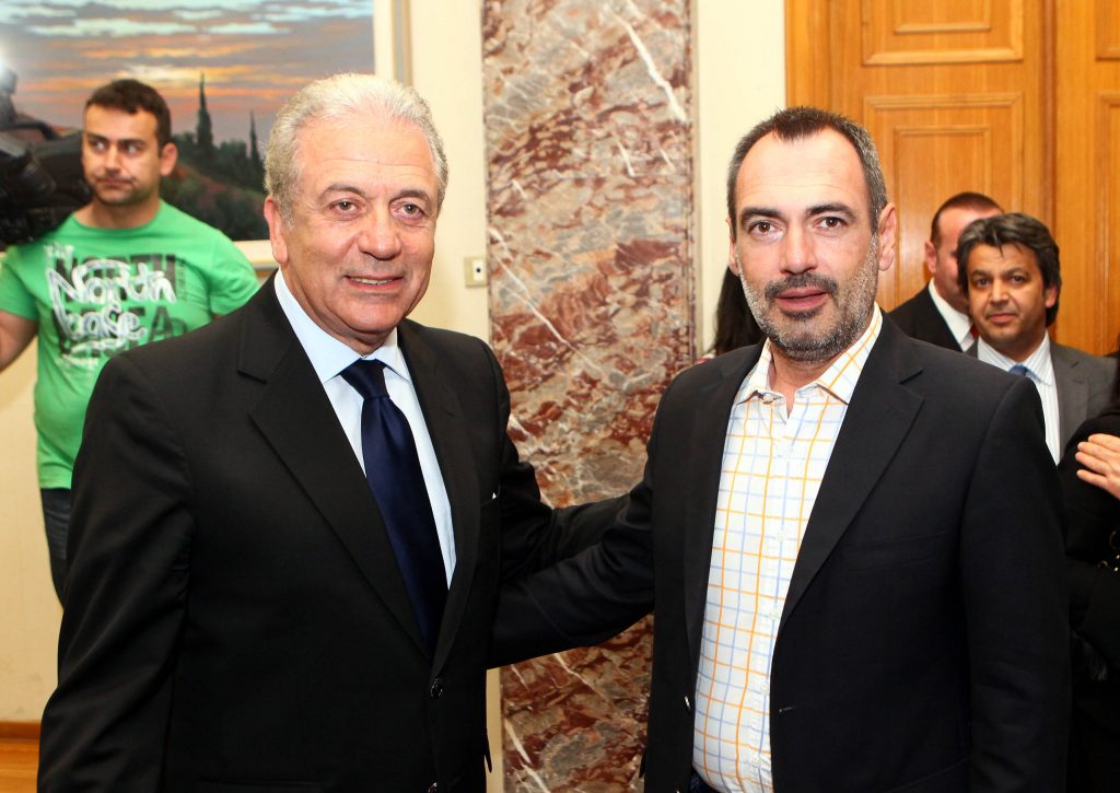 Στο πλευρό του Κατσανιώτη ο Δήμητρης Αβραμόπουλος