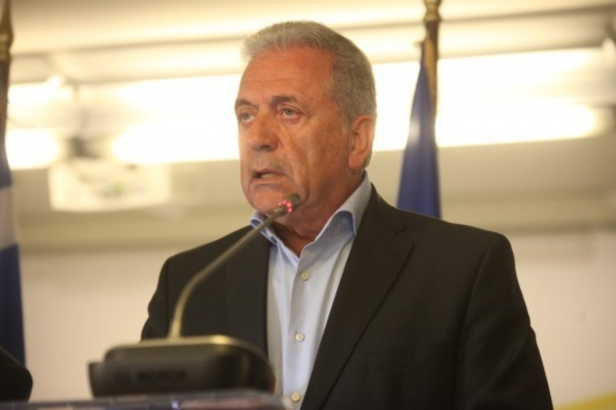 Αβραμόπουλος: Η Ελλάδα χρειάζεται ευρωπαϊκή συνδρομή