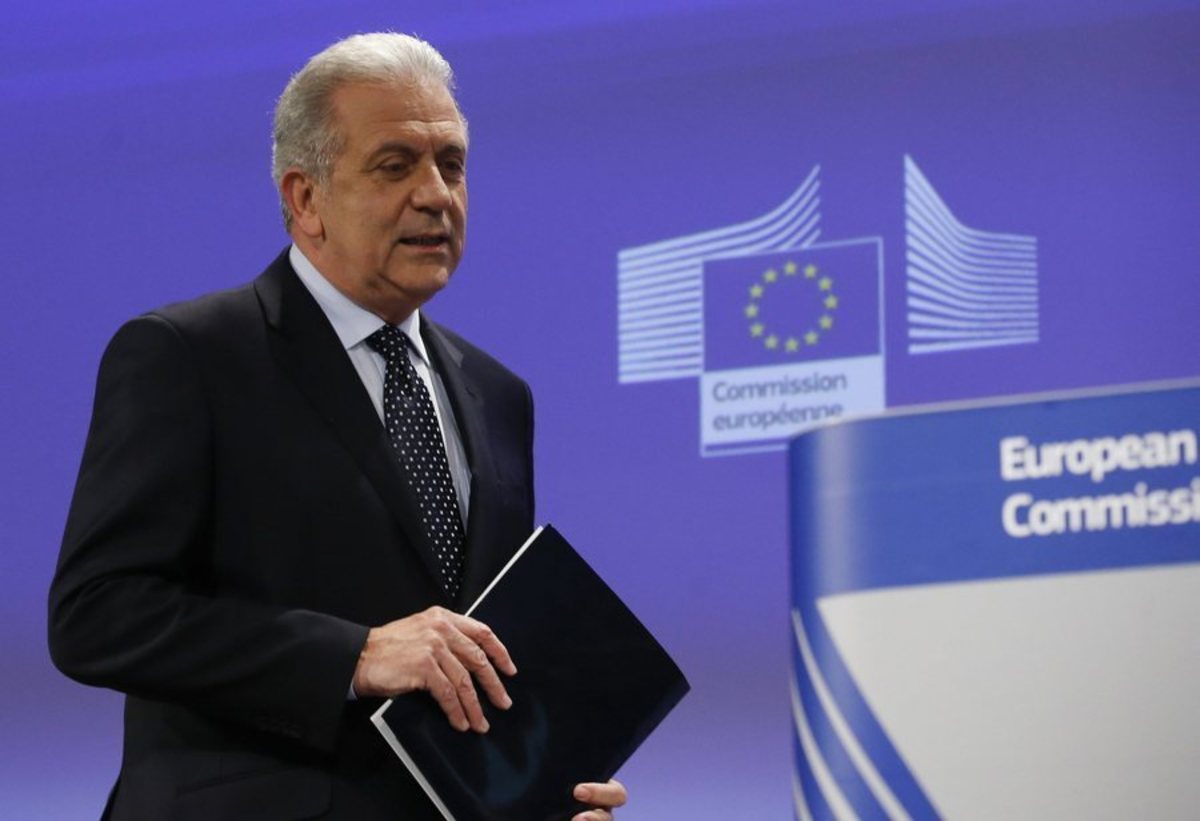 “Εξάψαλμος” Αβραμόπουλου σε Τουσκ για το προσφυγικό – “Απαράδεκτη και αντιευρωπαϊκή πρόταση”