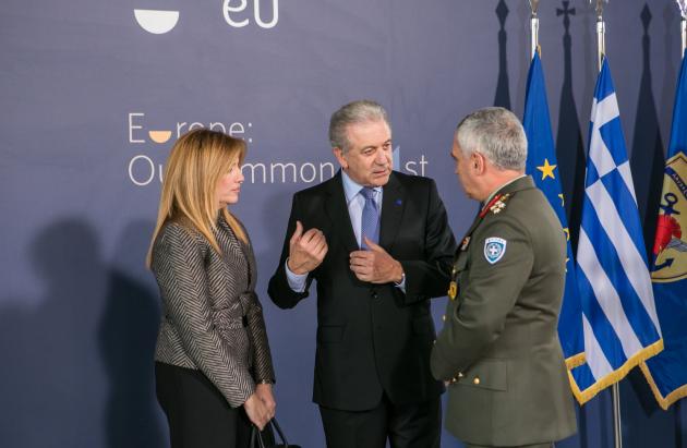 Τι απάντησε ο Αβραμόπουλος για ενδεχόμενη ειρηνευτική αποστολή στην Ουκρανία