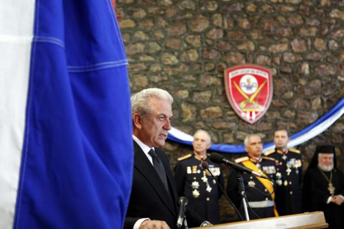 Μεταθέσεις: “Ανακαλέστε την απόφασή σας κύριε Αβραμόπουλε” – Επιστολή στρατιωτικών