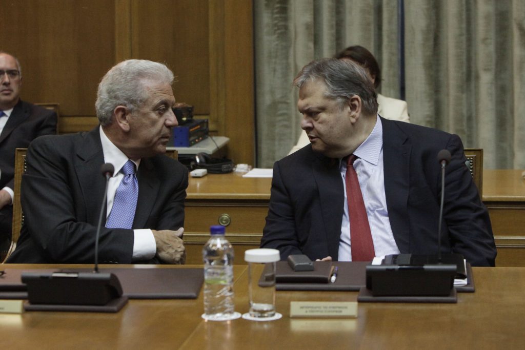 Το “καψώνι” Αβραμόπουλου σε Βενιζέλο