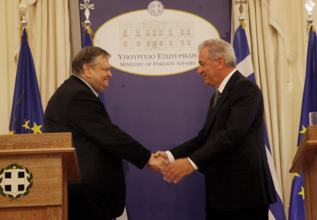 Γερμανικές αποζημιώσεις – “Καθόρισαν” και την αλλαγή ηγεσίας στο ΥΠΕΞ; Τι άλλαξε με Βενιζέλο