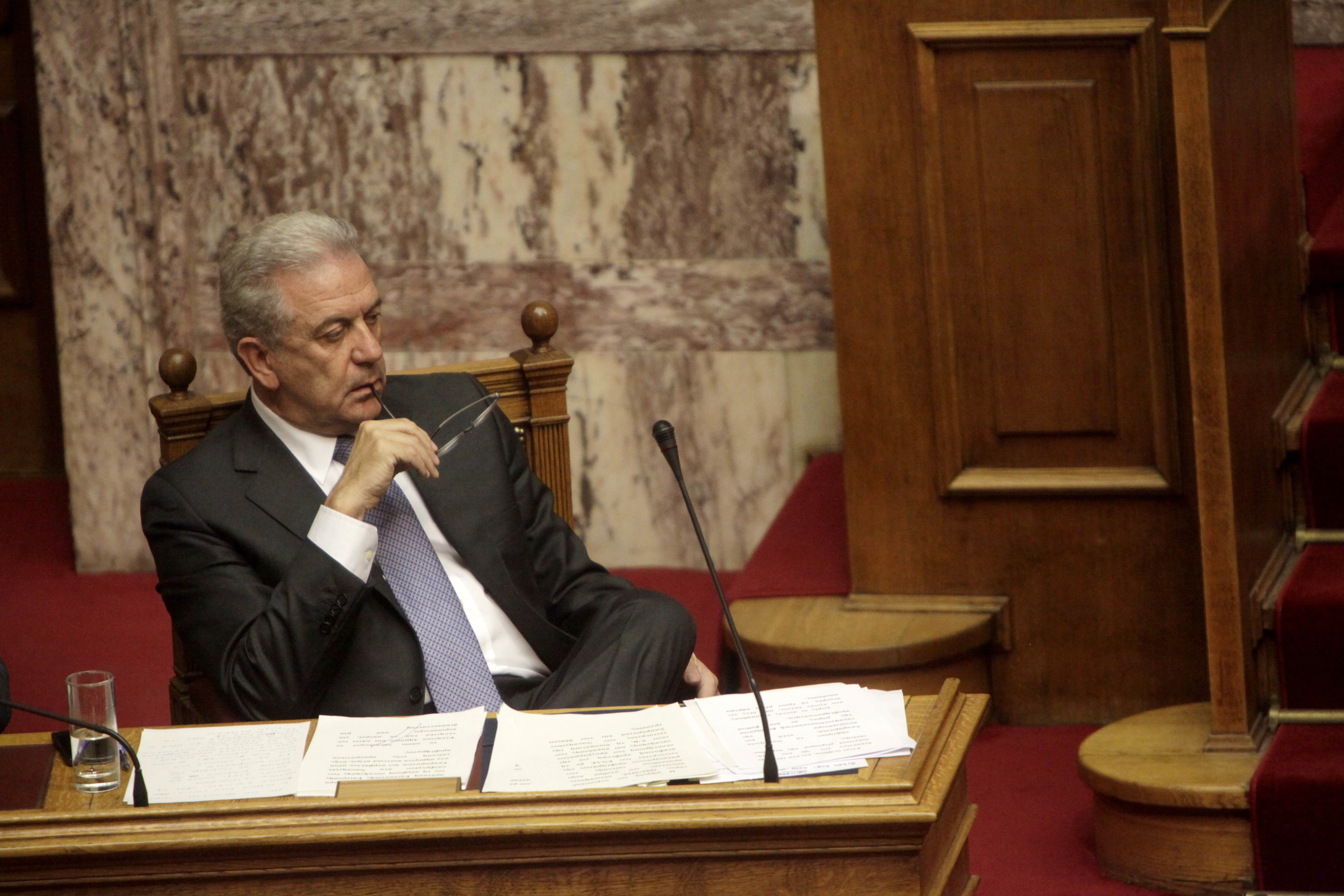 Εξοπλισμοί: Συνάντηση Αβραμόπουλου με τον Εισαγγελέα κατά της διαφθοράς