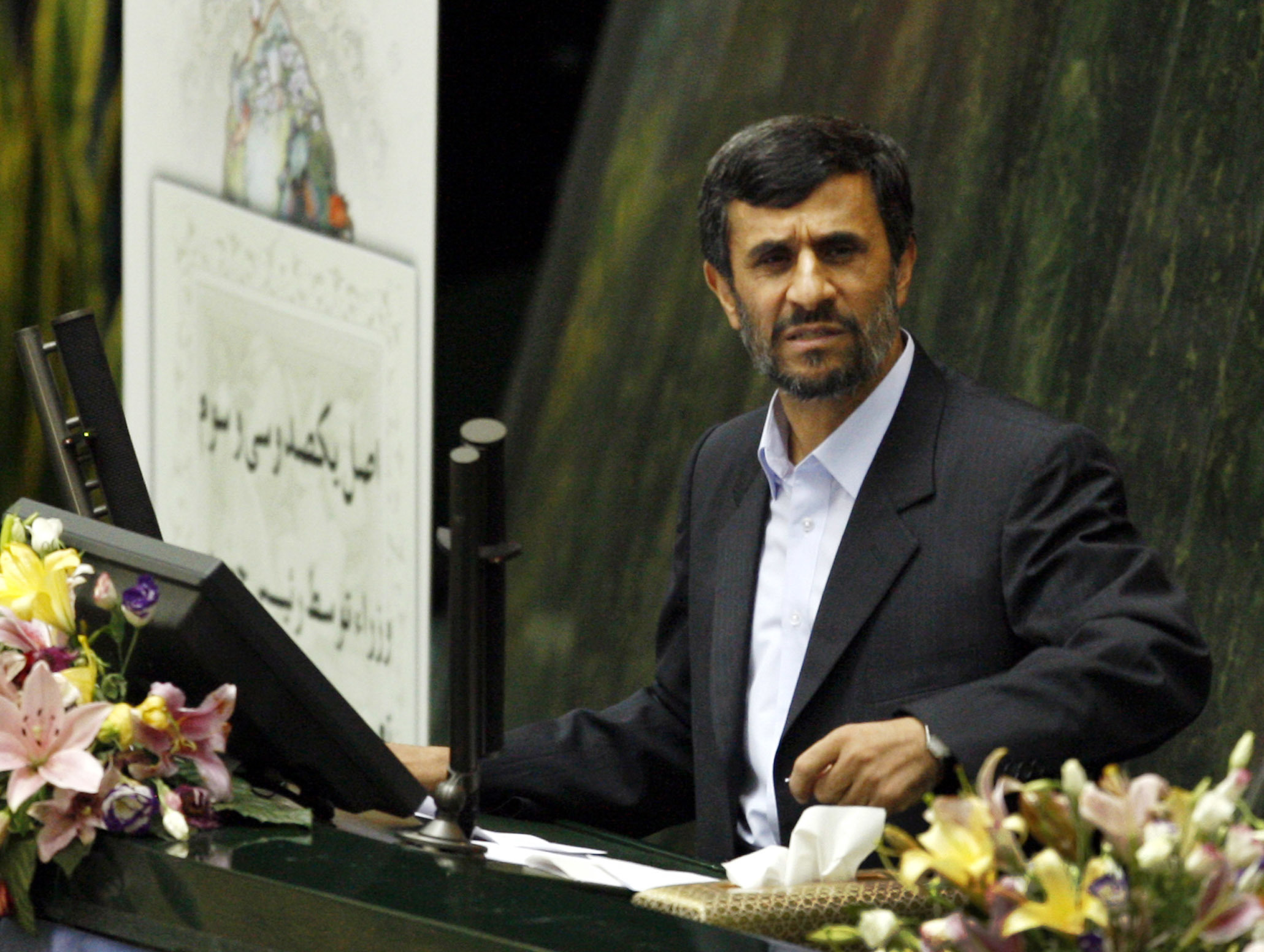 Αμετακίνητος ο Αχμαντινεζάντ για τα πυρηνικά