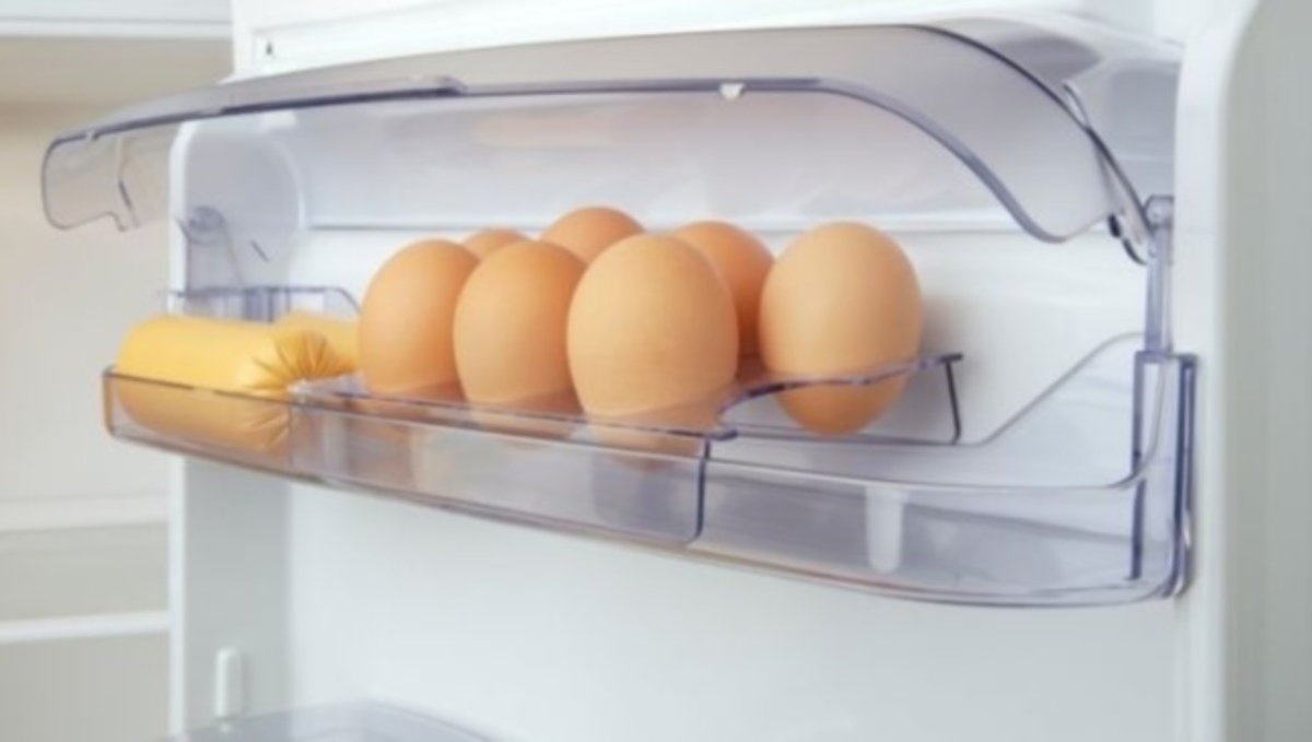 Για να ξέρετε πάντα: Πόσο διατηρούνται στο ψυγείο τα φαγητά που περιέχουν αυγά