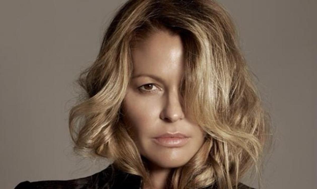 Τζένη Μπαλατσινού: Δες τι κάνει τα βράδια στο νέο της σπίτι!